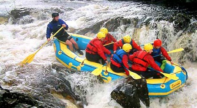 Rafting de aguas blancas estimulantes 